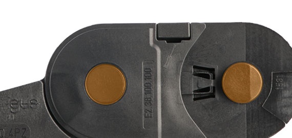 Stabile Bolzen-/Bohrungsverbindung