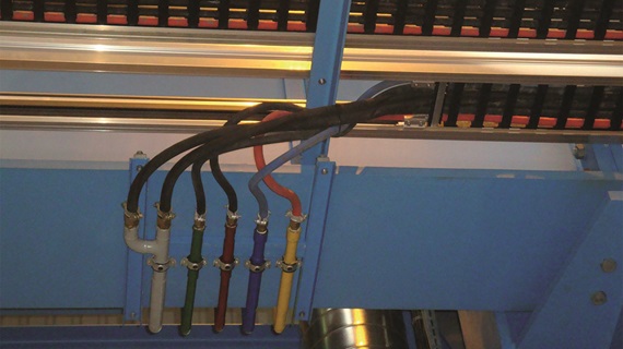 Längsachse, Einspeisepunkt