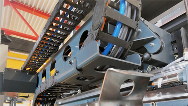 Energieketten für Bearbeitungszentrum