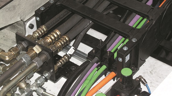 Energiekette mit chainflex-Leitungen