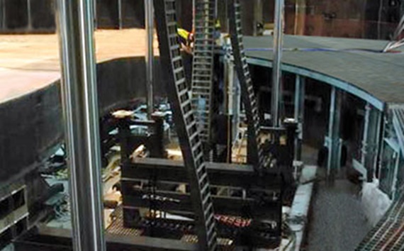 Zick-Zack-System im House of Dancing Water