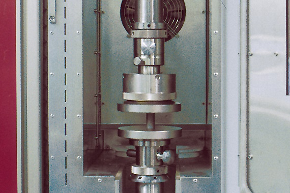 Werkstofftests bis 250°C sind möglich.