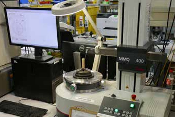 Messung des Innendurchmessers eines eingepressten Gleitlagers