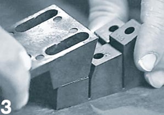 TwisterChain Montage