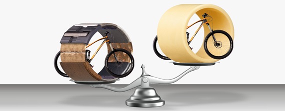 Metalllagerr vs. iglidur Gleitlager auf der Waage