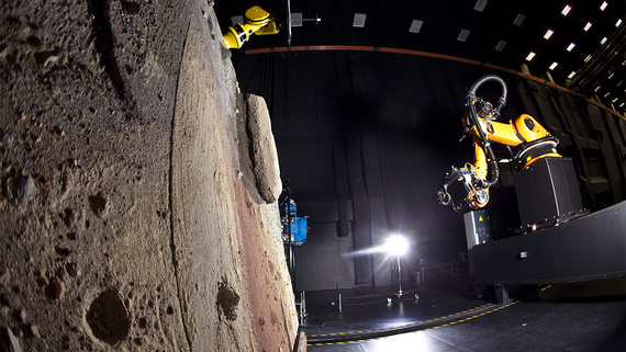 Roboter in Testanlage